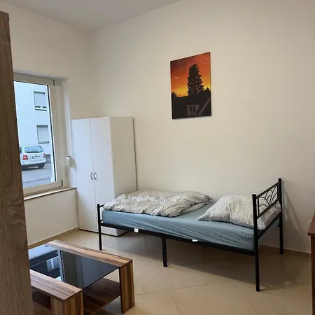 公寓 Monteurswohnung Bei Koeln,duesseldorf Wlan, Parkplatz, Kueche *