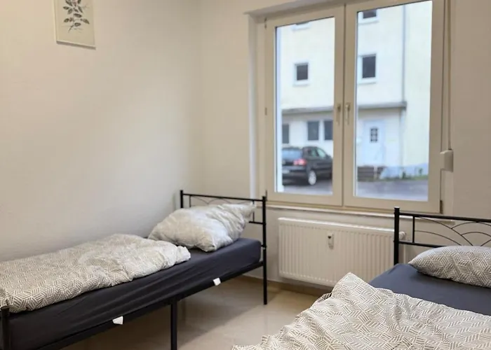 Monteurswohnung Bei Koeln,duesseldorf Wlan, Parkplatz, Kueche 公寓 勒沃库森